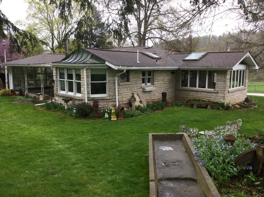 1137 Brush Run Rd, Washington, PA 15301-7127