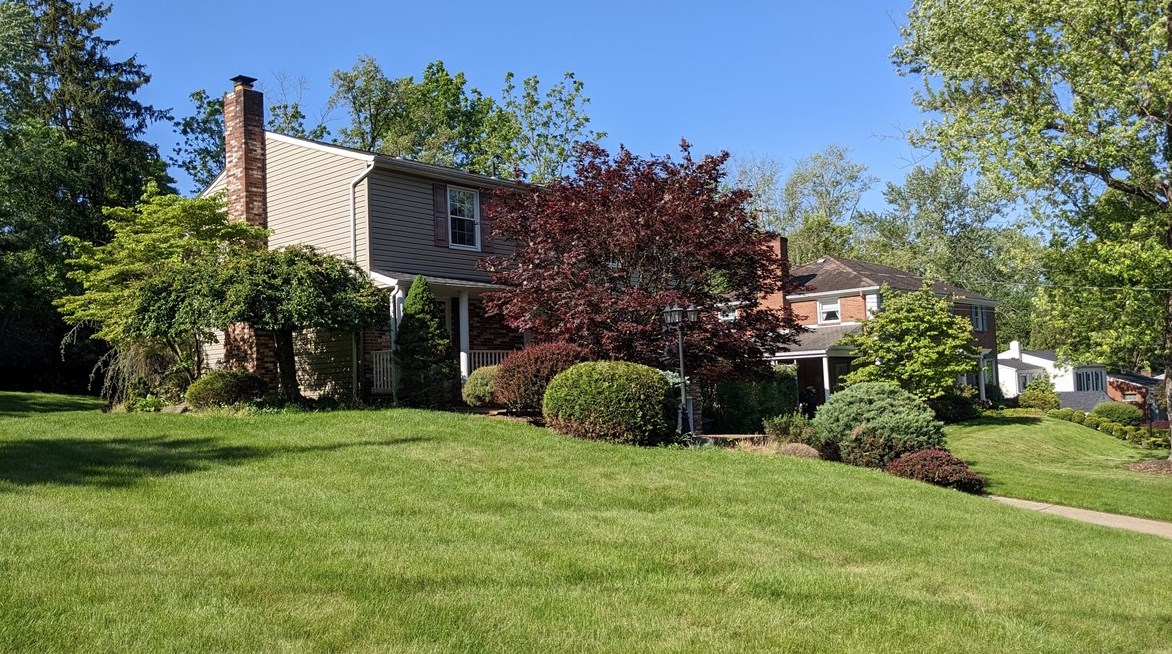 2307 Harrow Rd, Pittsburgh, PA 15241