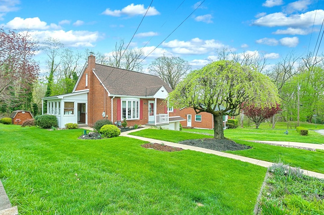 2765 Laurel Dr, Export, PA 15632-2620