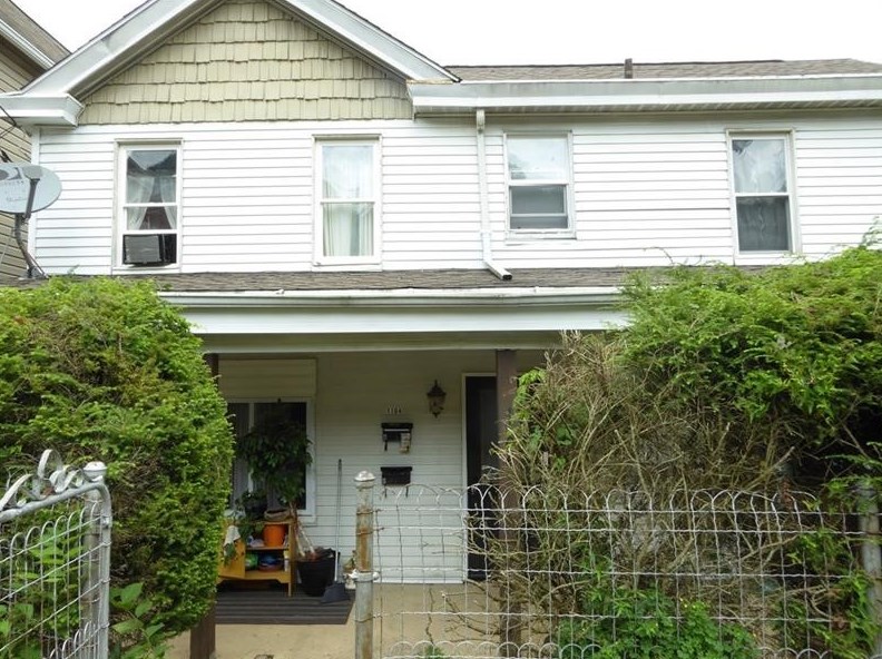 1104 Lower Meadow Ave, North Charleroi, PA 15022