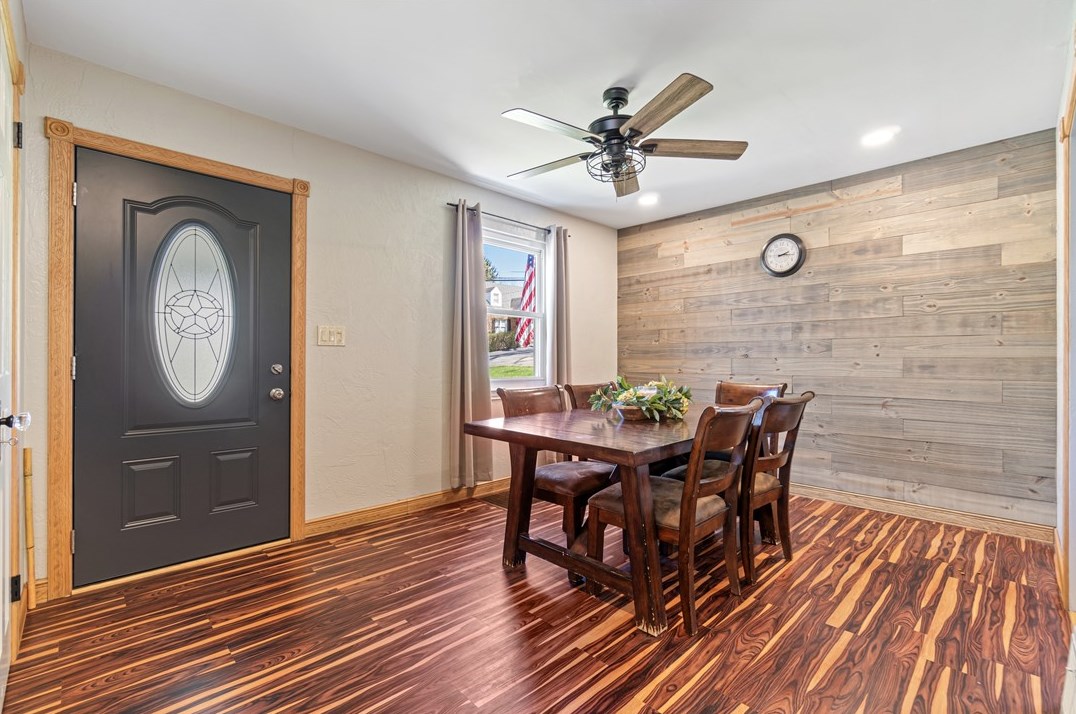 2101 Pleasant St, Bethel Park, PA 15102-2133