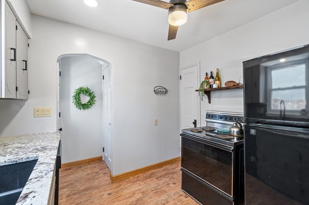 2101 Pleasant St, Bethel Park PA  15102-2133 exterior