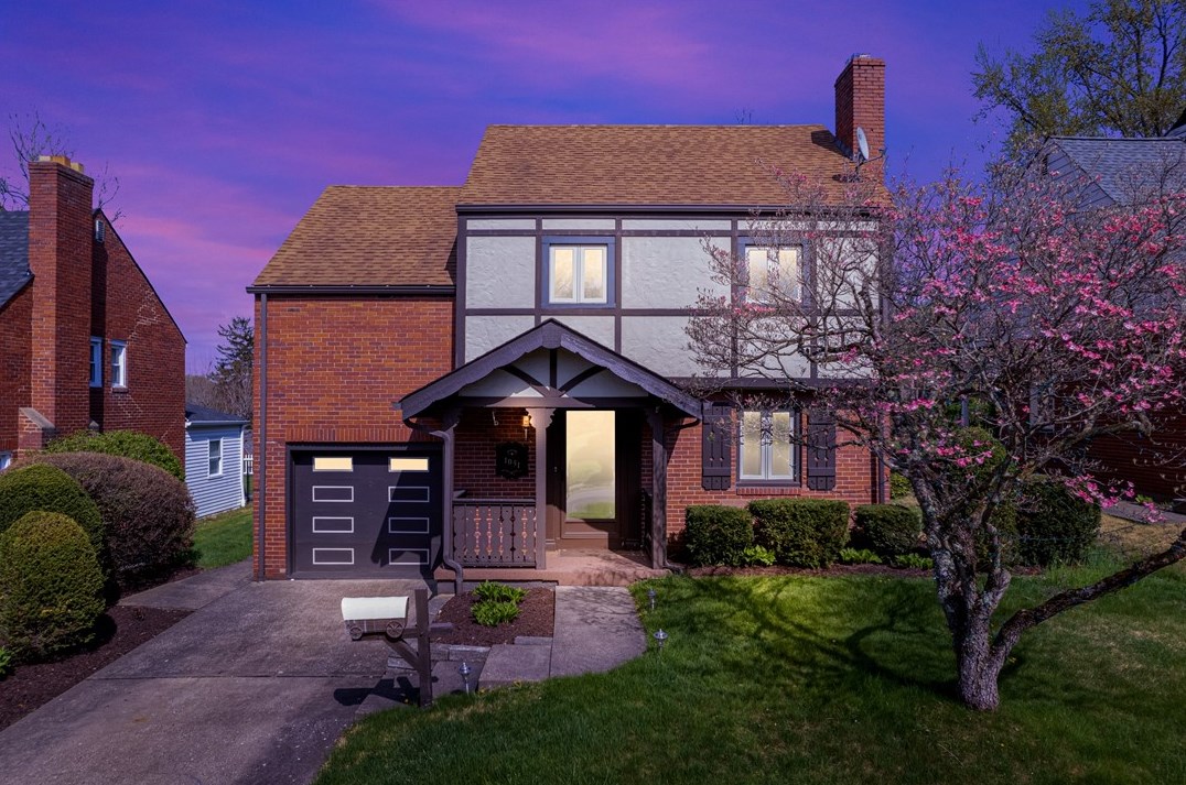 1051 Sarah St, Bridgeville, PA 15017
