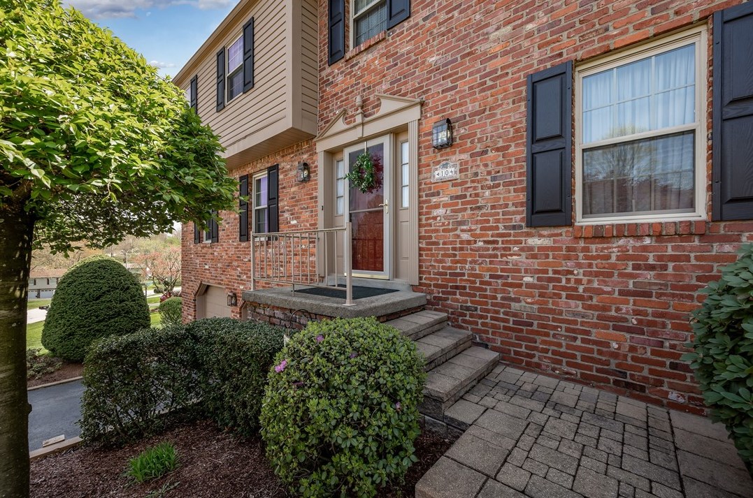 104 Windmill Rd, Butler, PA 16002-7560