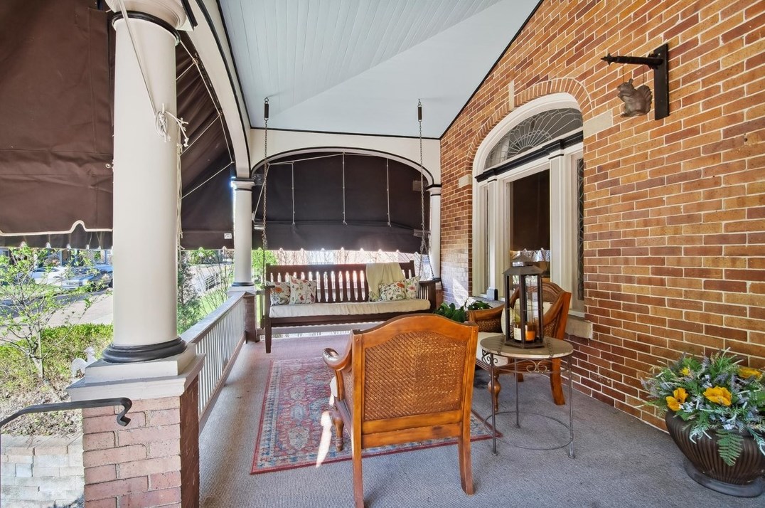 414 Whitney Ave, Pittsburgh, PA 15221