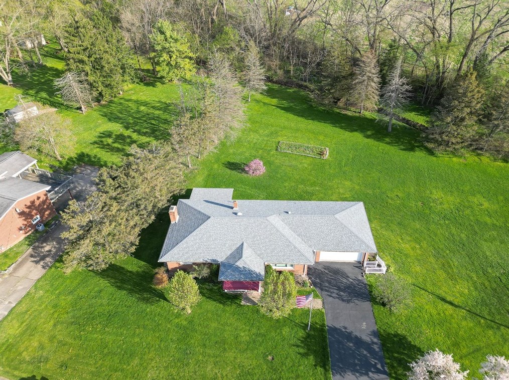 30 Spring Valley St, Slovan, PA 15078