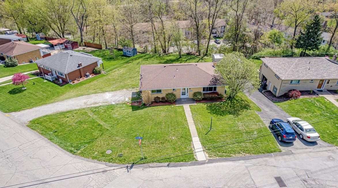 14292 Jonathan Dr, North Huntingdon, PA 15642