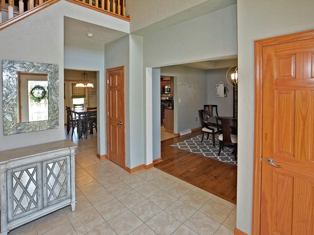 8627 Delaware Ave, North Huntingdon, PA 15642