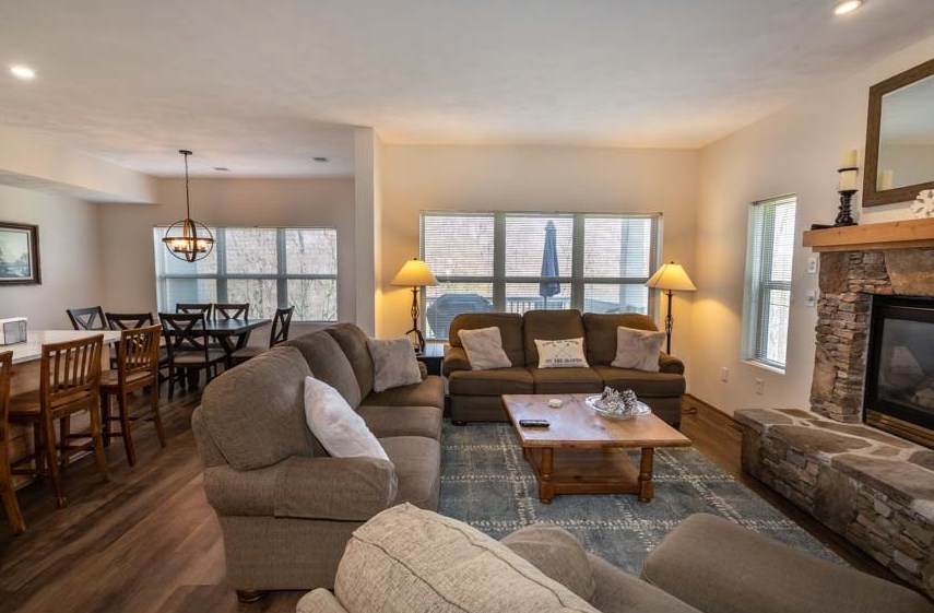 9106 Aspen Dr Seven, Champion, PA 15622