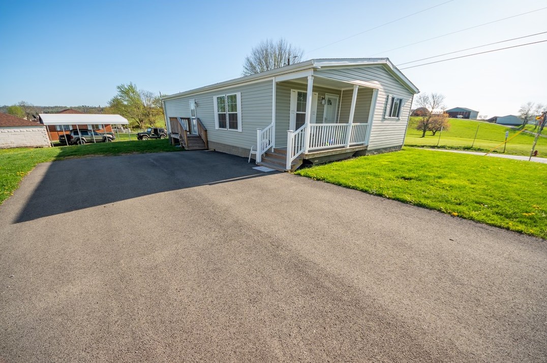 910 Jefferson Rd, Waynesburg, PA 15370-2616