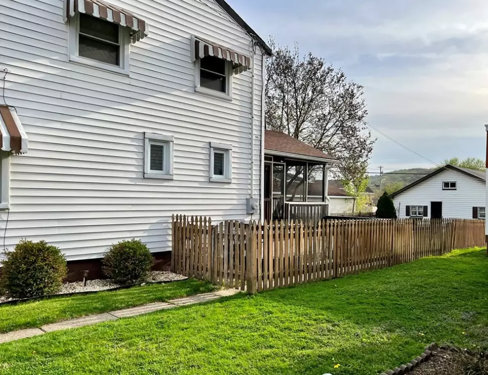 310 Arthur St, Kittanning, PA 16201-2106