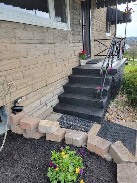 1931 The Cir, Washington, PA 15301
