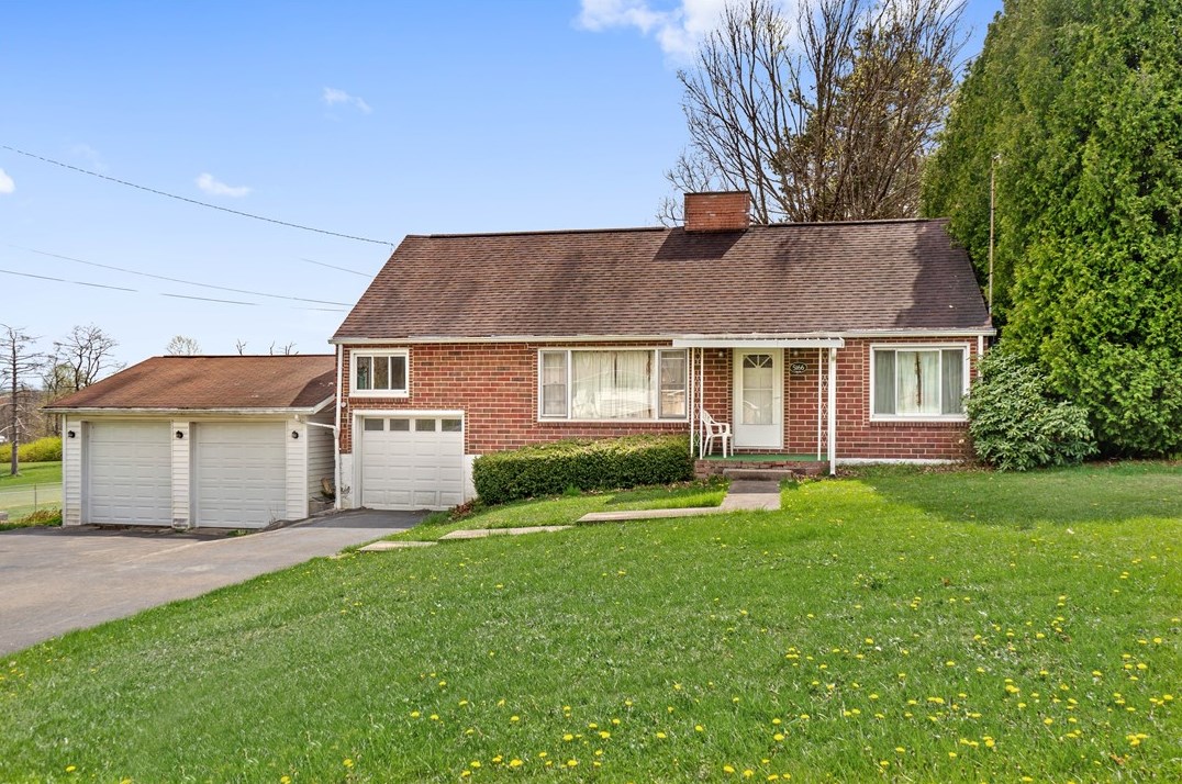 5166 National Pike, Markleysburg, PA 15459