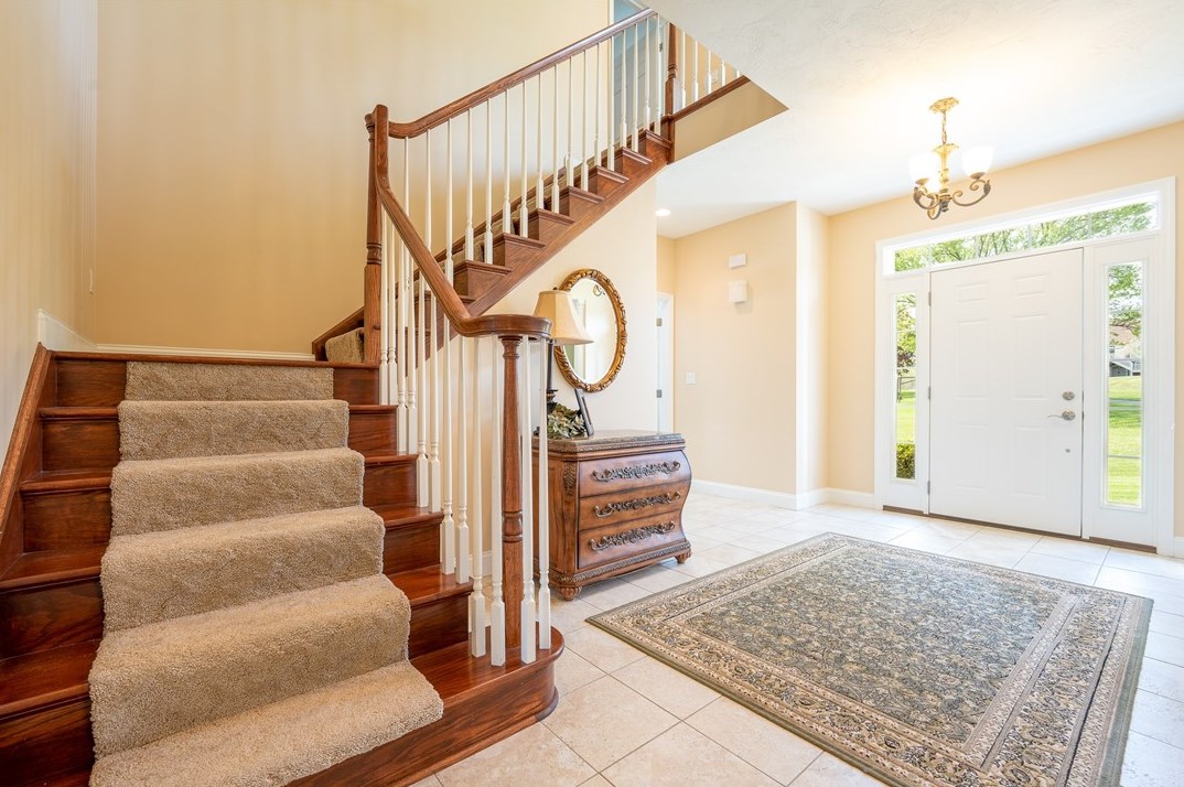 192 Meadow Spring Rd, Greensburg, PA 15601-6935