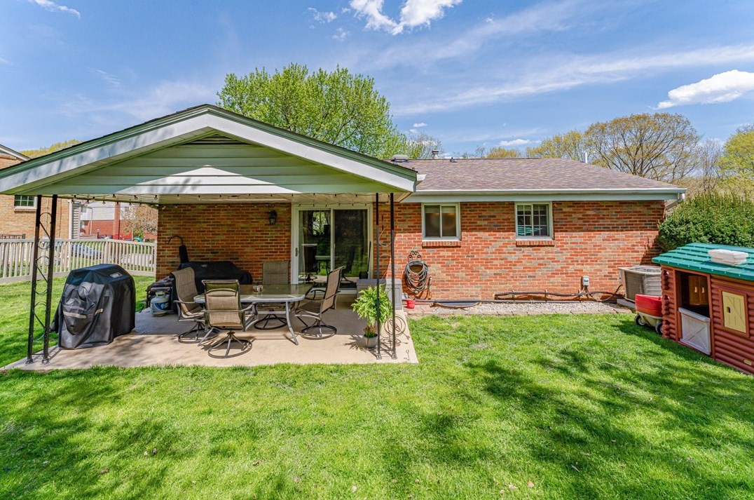 616 Stoneridge Dr, Allison Park, PA 15101-4253