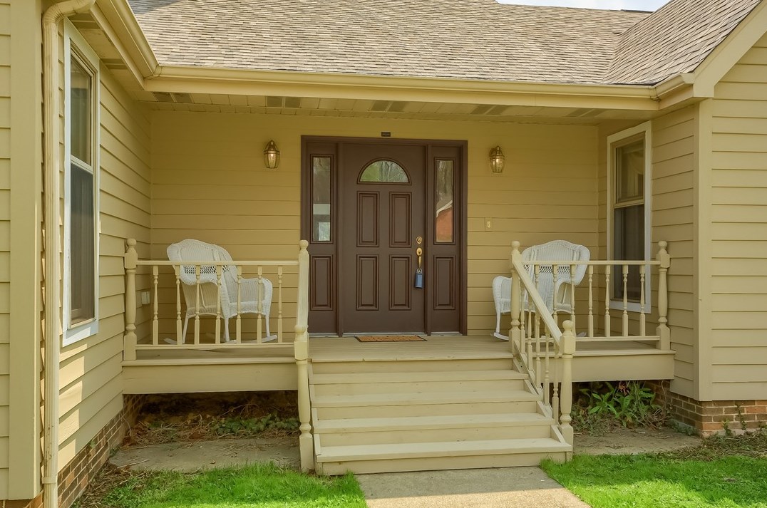 111 Deer Run Dr, Butler, PA 16001-2875