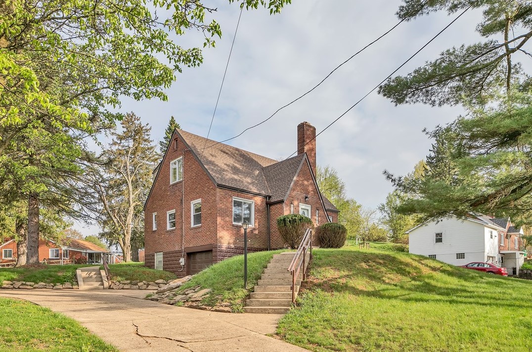 272 Hulton Rd, Verona, PA 15147