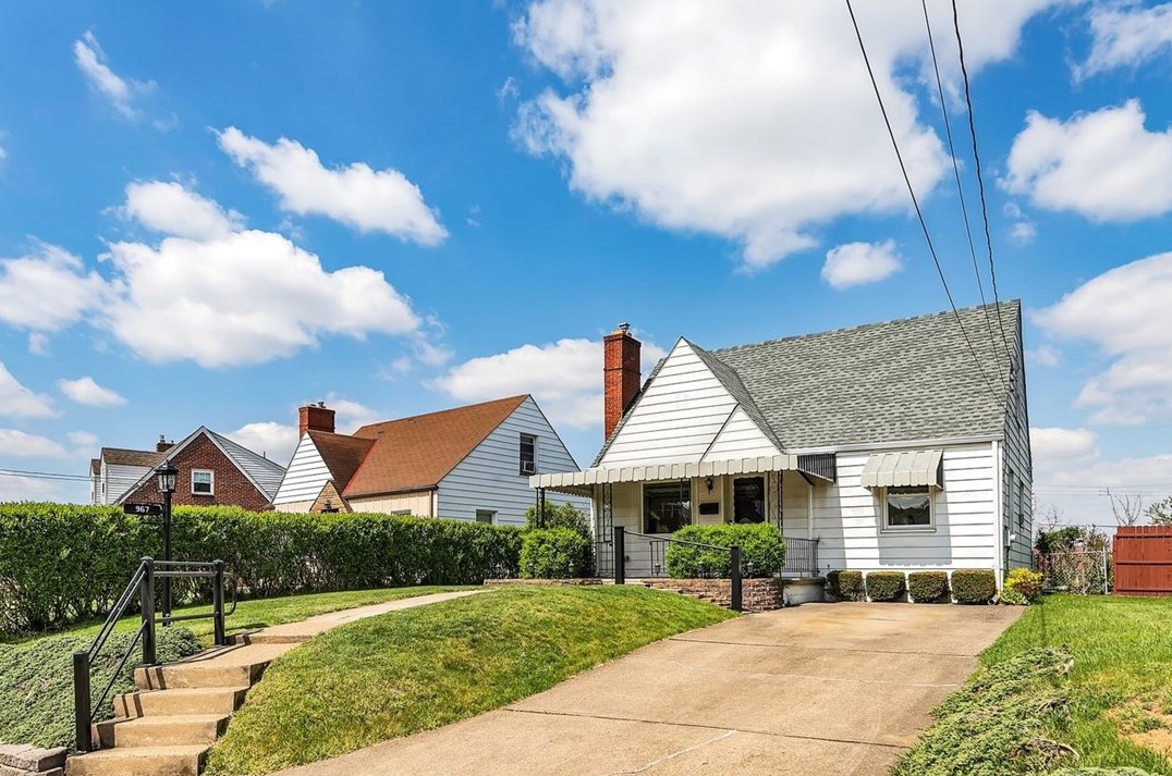 967 Ella St, Bridgeville, PA 15017