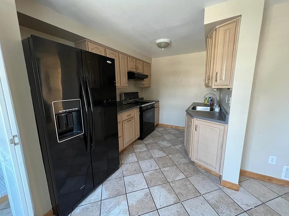 538 Pine Line Dr, Pittsburgh, PA 15237