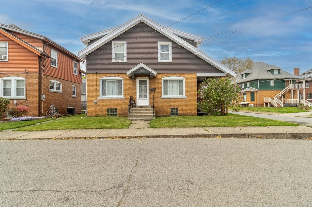 1214 8th Ave, New Brighton, PA 15066