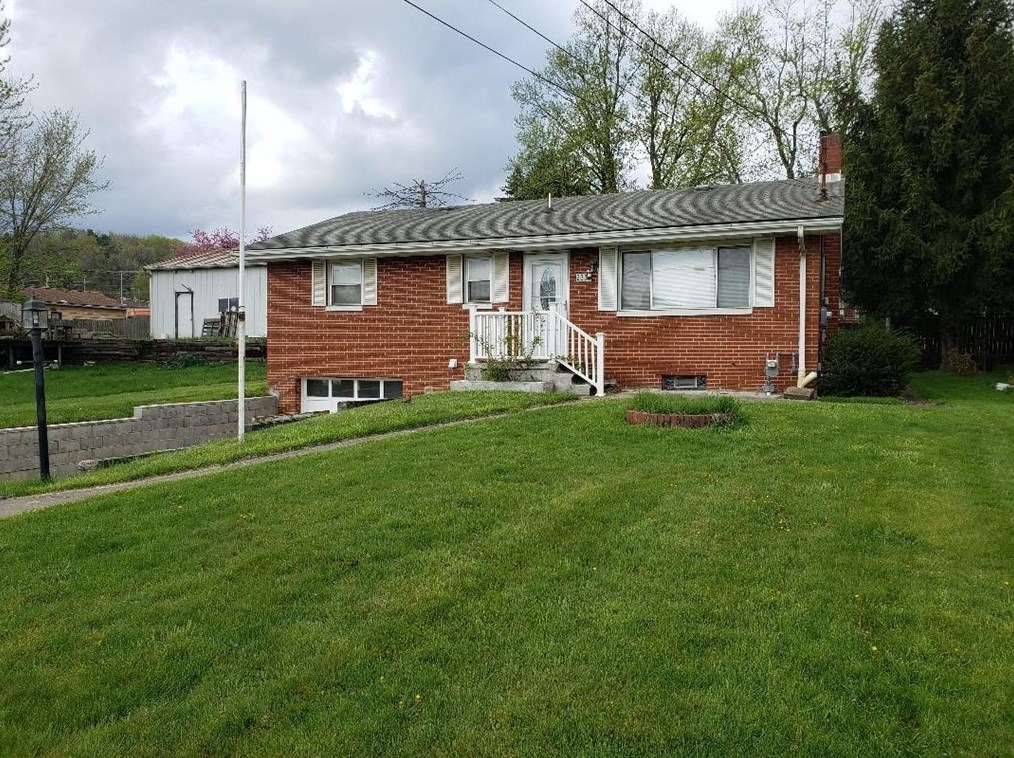 2332 2nd Ave, Koppel, PA 16136