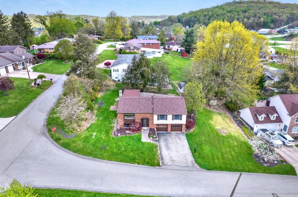 226 Ellsworth St, California, PA 15419-1266
