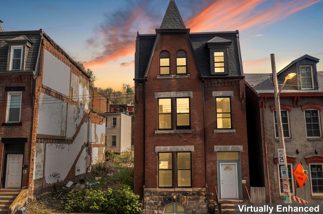 2009 Forbes Ave, Pittsburgh, PA 15219