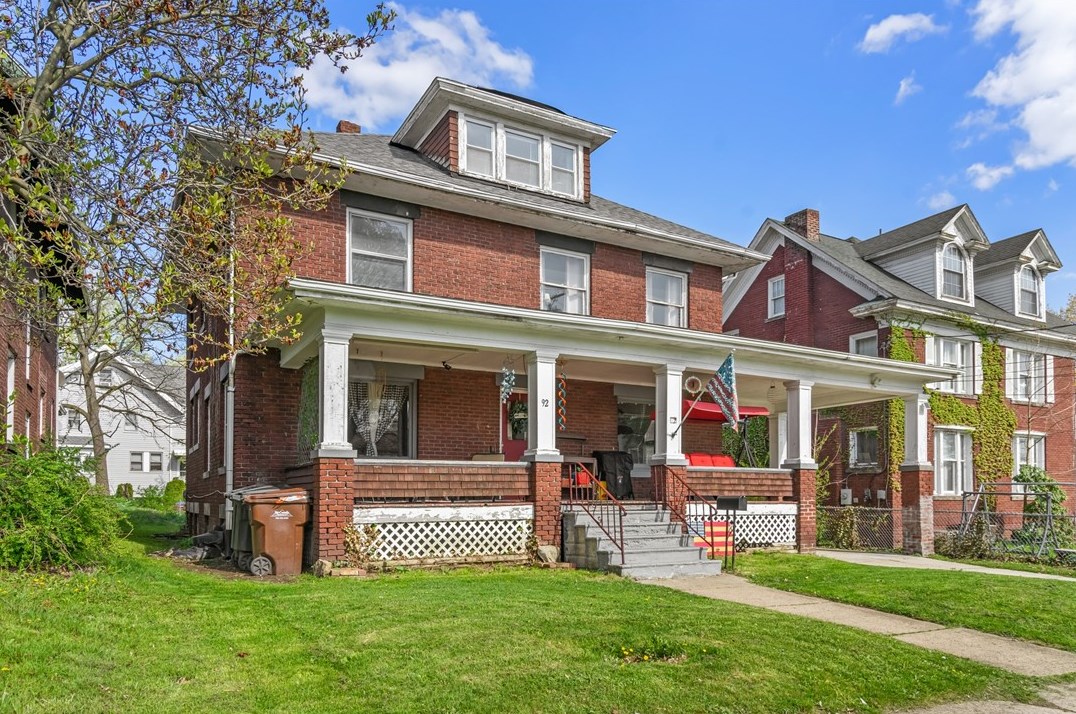 92 Euclid, Hermitage, PA 16146