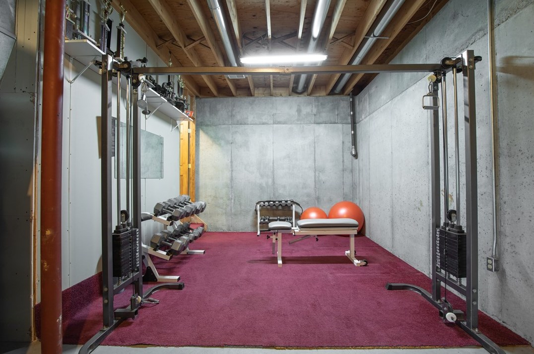 233 Jefferson Rd, Butler PA  16002-8869 exterior