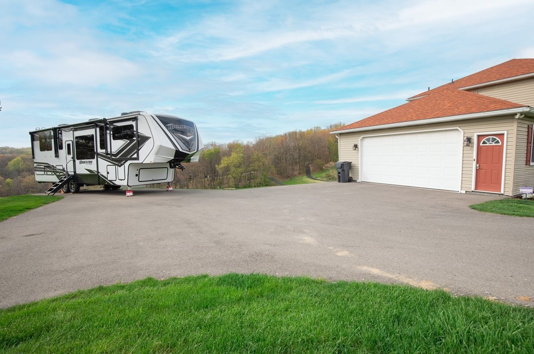 233 Jefferson Rd, Butler PA  16002-8869 exterior