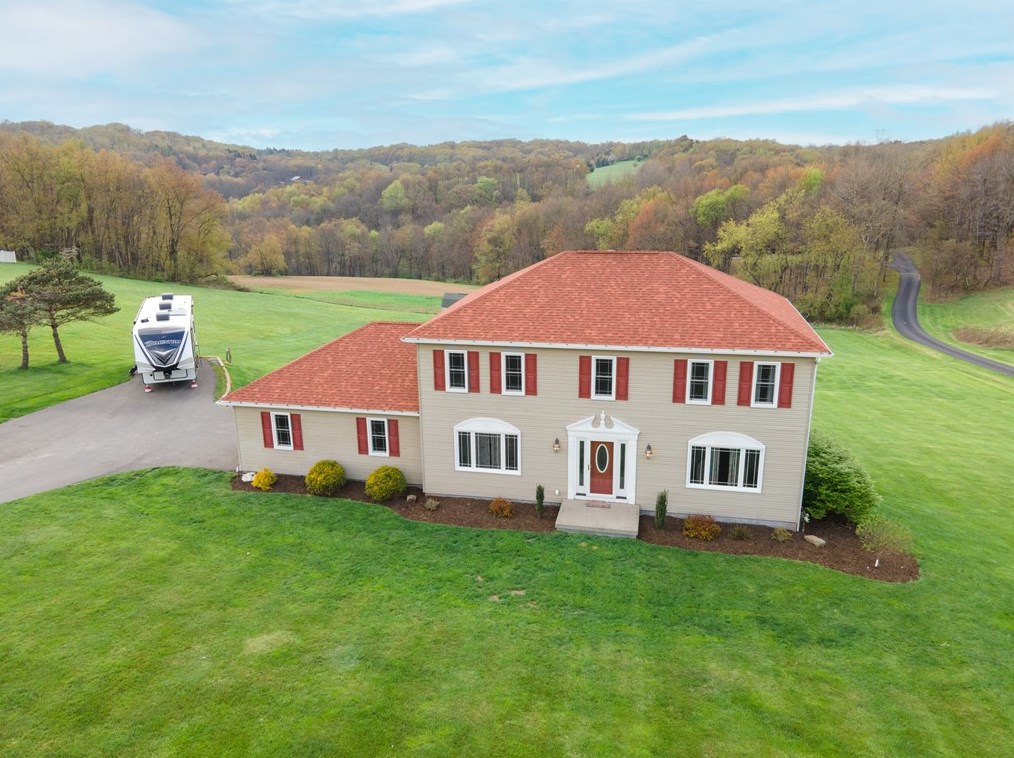 233 Jefferson Rd, Butler, PA 16002-8869
