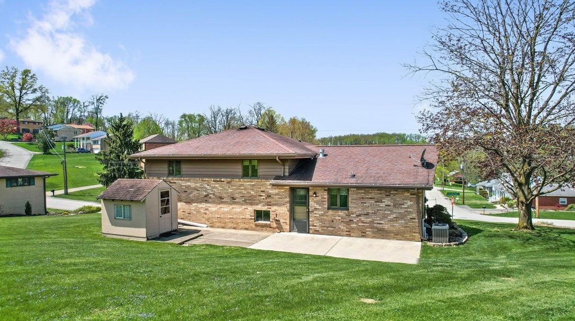 180 Verona Dr, Washington, PA 15301-2767