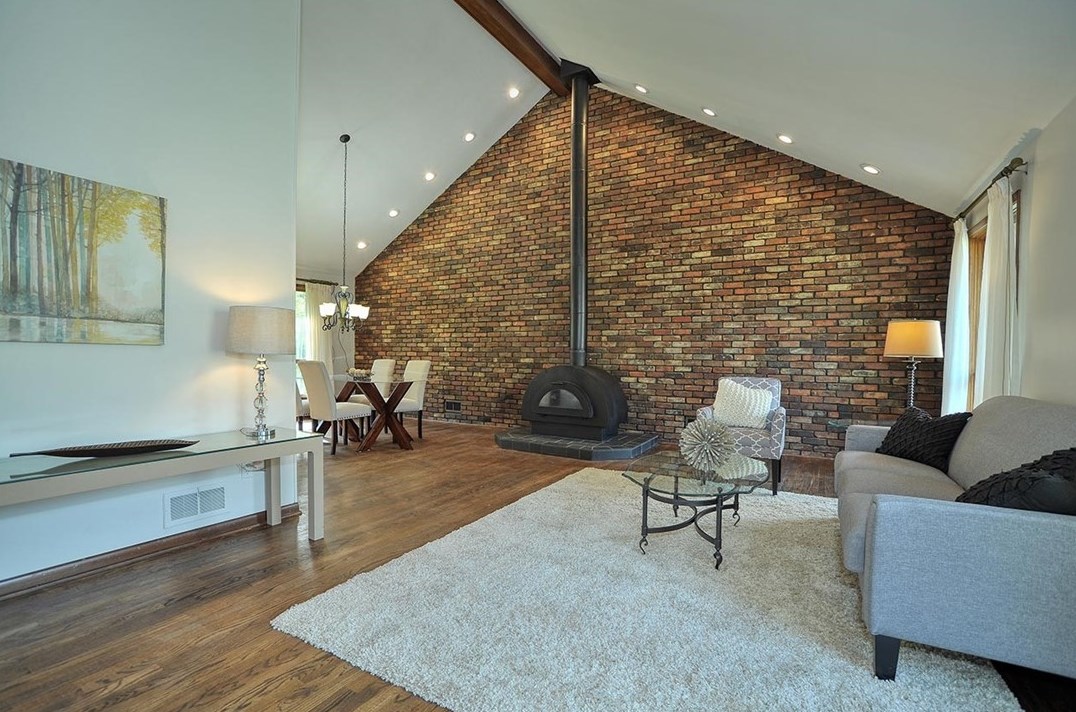 9008 Meadow Oaks Dr, Allison Park, PA 15101-2831
