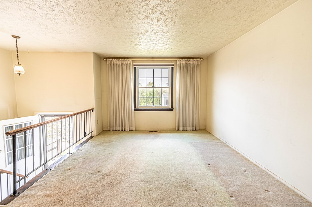 735 Vanderbilt Dr, Monroeville, PA 15146