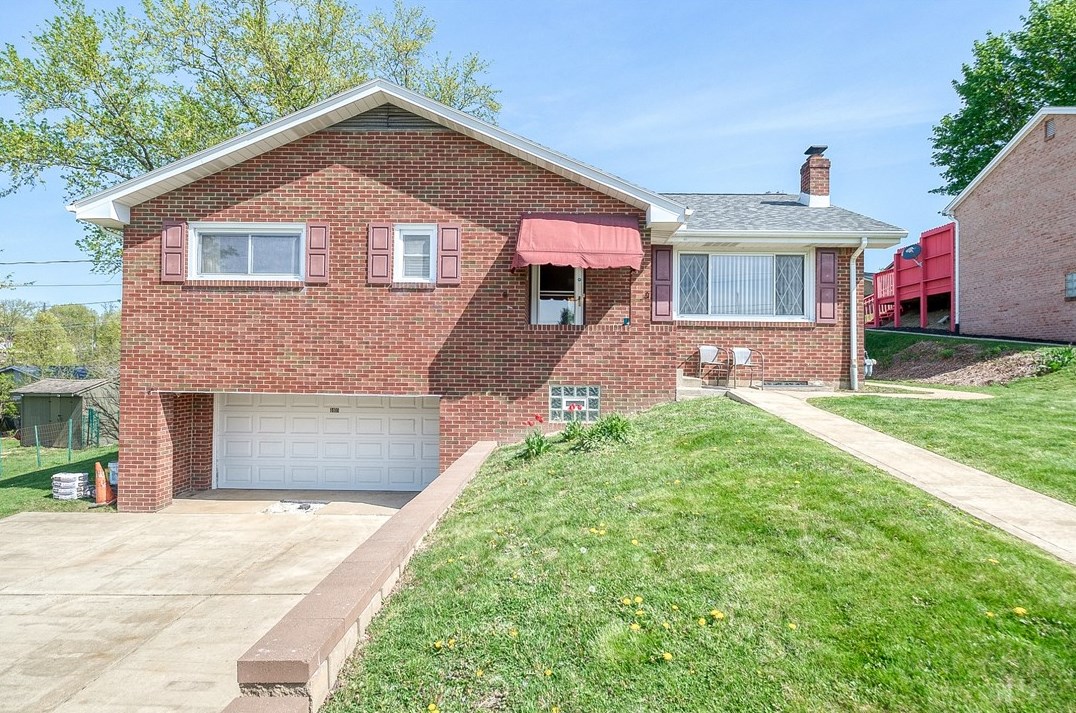 4405 Helmar Dr, Monroeville, PA 15146-1015