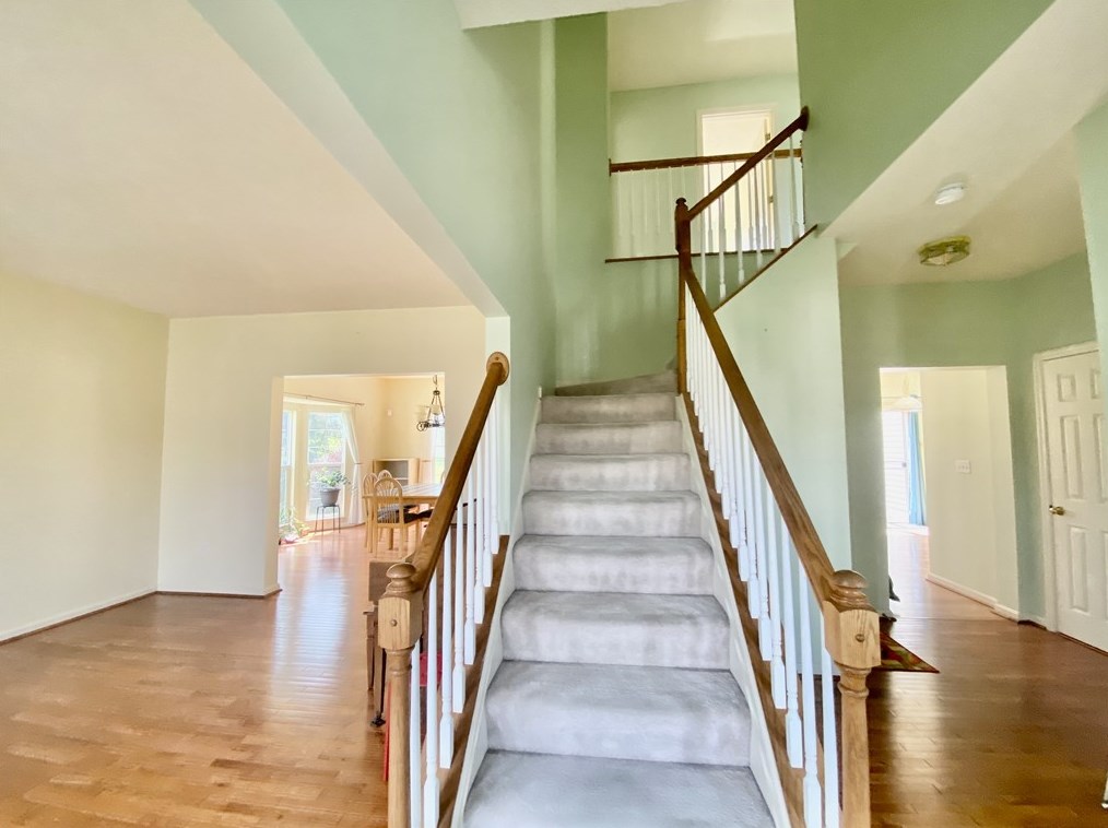 1619 Norman Dr, Sewickley, PA 15143
