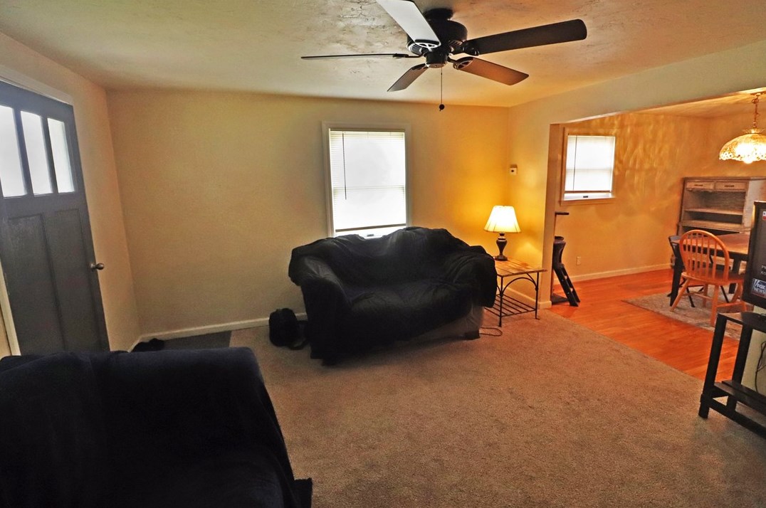 344 Cedar St, Jeannette, PA 15644
