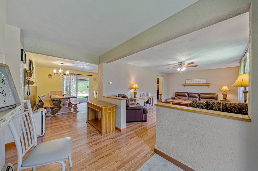 495 Back Creek Rd, Champion, PA 15622
