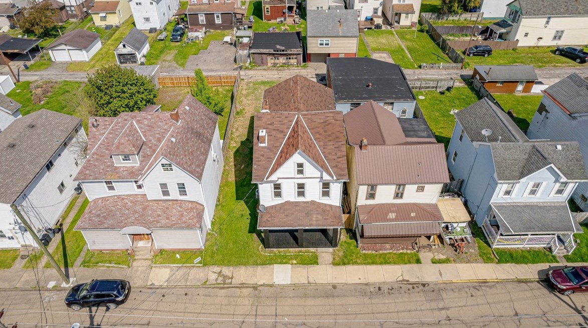 629 2nd Ave, Tarentum, PA 15084