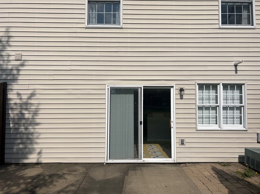 305 Stoneridge Blvd, Butler, PA 16001