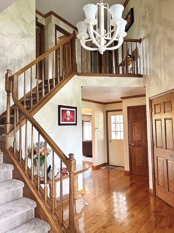 2413 Woodland Hills Dr, New Castle, PA 16101