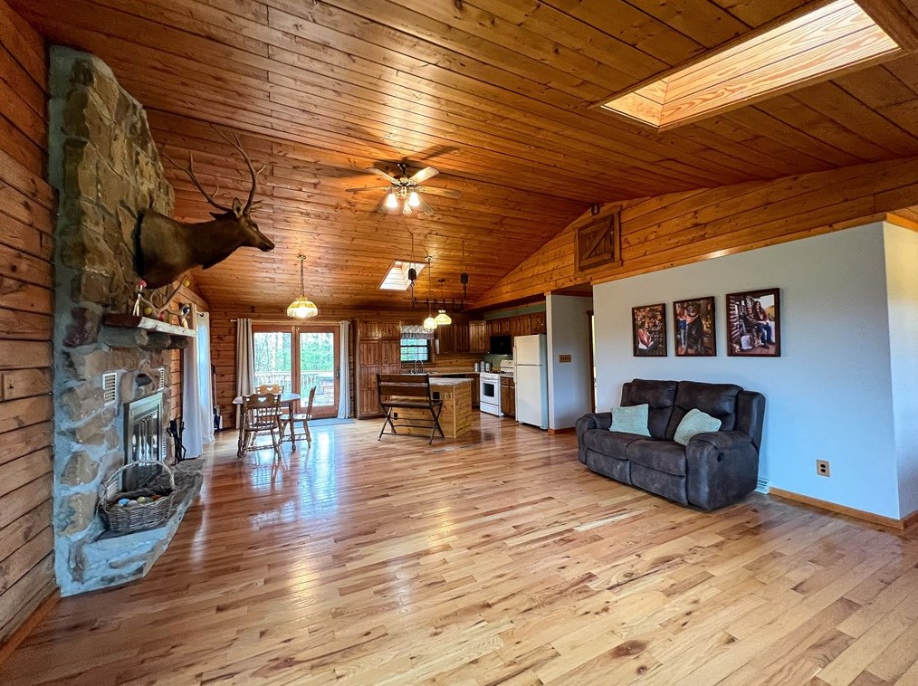 110 Zetta Ln, Butler PA  16002-0068 exterior