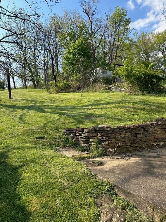 235 Reed Ave, Houston, PA 15342