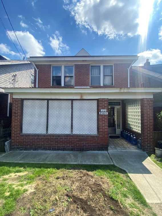 212 Lenox Ave, Pittsburgh, PA 15221