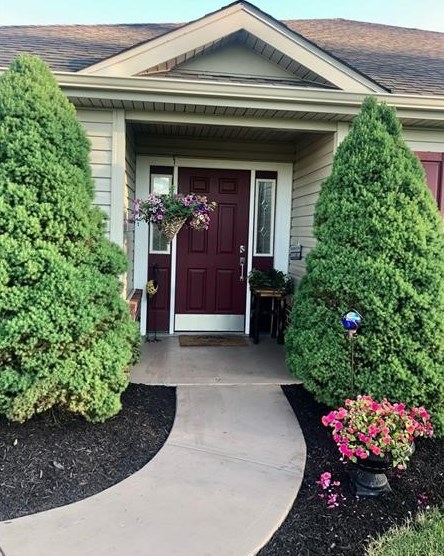 420 Stewart Ln, Grove City, PA 16127