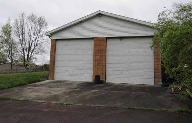 106 Welch Ln, Markleysburg, PA 15459