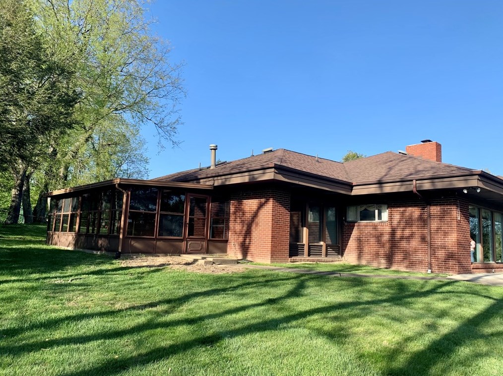 630 Broughton Rd, Bethel Park, PA 15102-3775