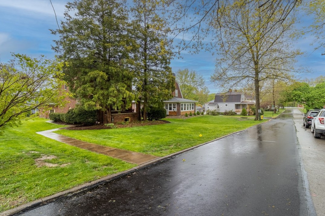 507 5th Ave, Beaver Falls, PA 15010