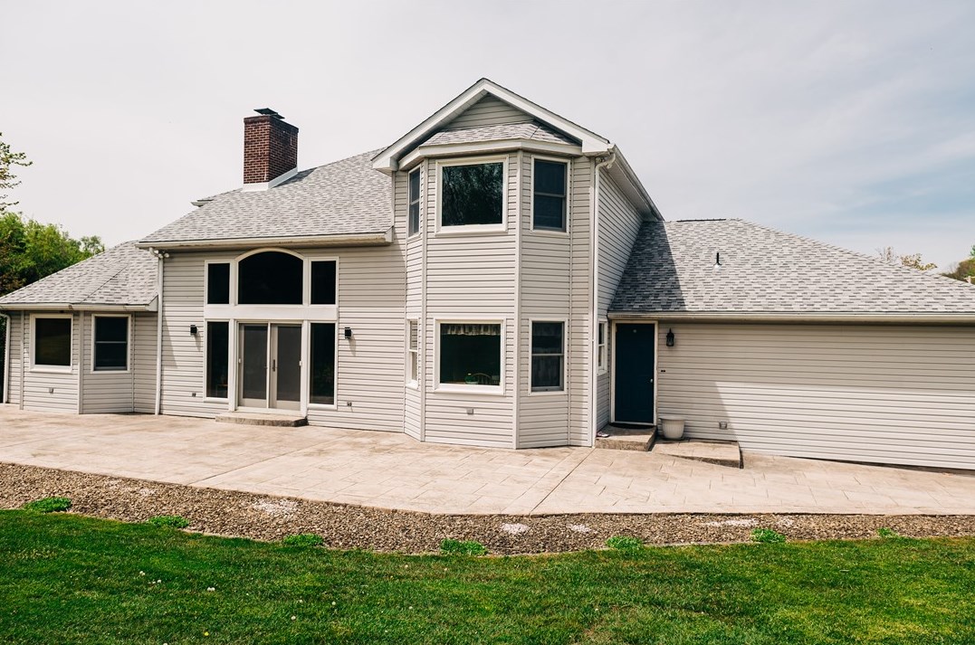 329 Breakiron Rd, Connellsville, PA 15425