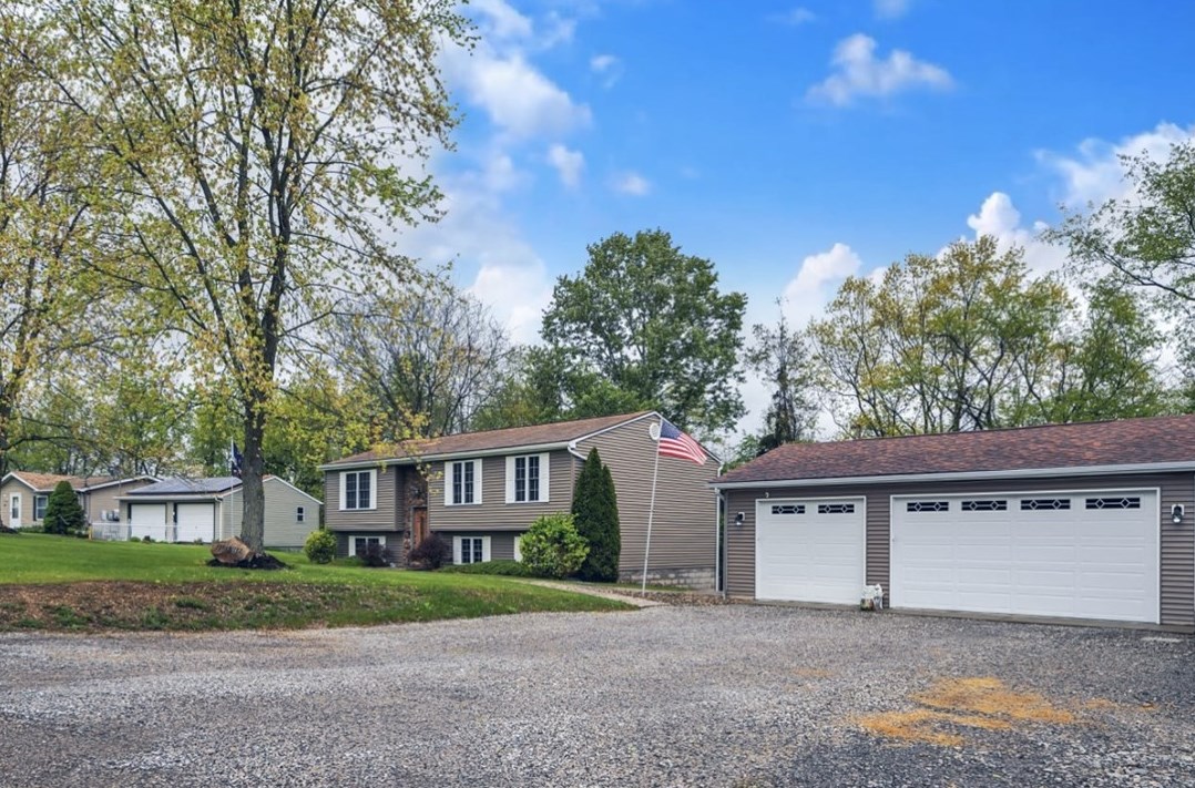 227 Brewer Rd, Freedom, PA 15042